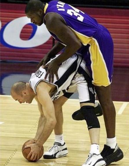 NBA五大最新尴尬瞬间回顾
