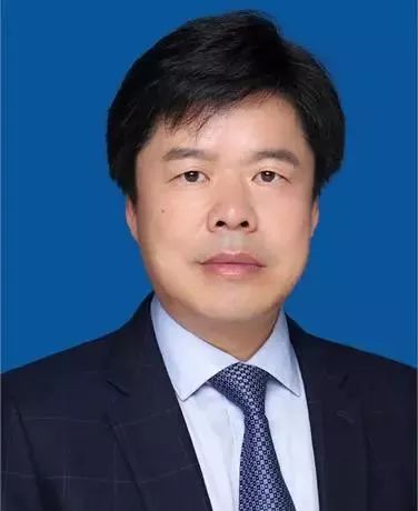 温克珩最新职务任命揭晓，友情、家庭与陪伴的温馨日常之旅